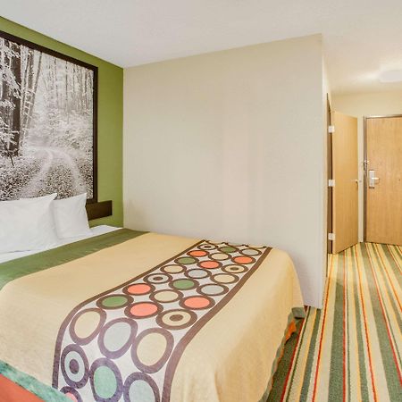 ซูเปอร์ 8 บาย วินด์แฮม เกรย์ลิง Hotel ภายนอก รูปภาพ